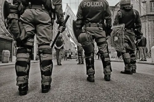 Rovigo, maxi controlli interforze in città: espulsioni, Daspo urbani e un arresto
