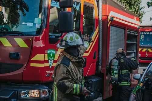 Porto Marghera, incendio Multiservice: aria senza anomalie